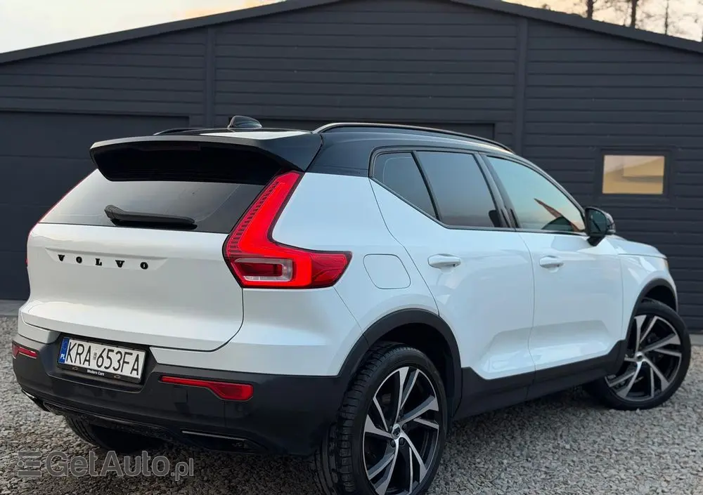 VOLVO XC 40 D4 AWD Geartronic R-Design
