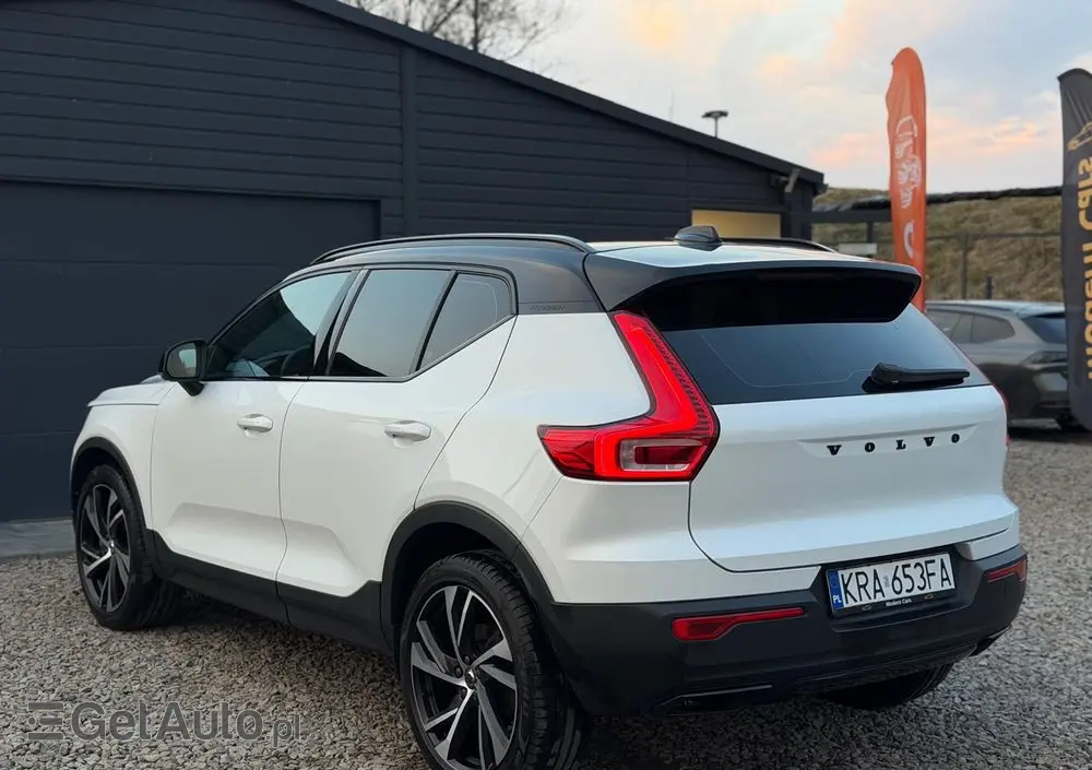 VOLVO XC 40 D4 AWD Geartronic R-Design