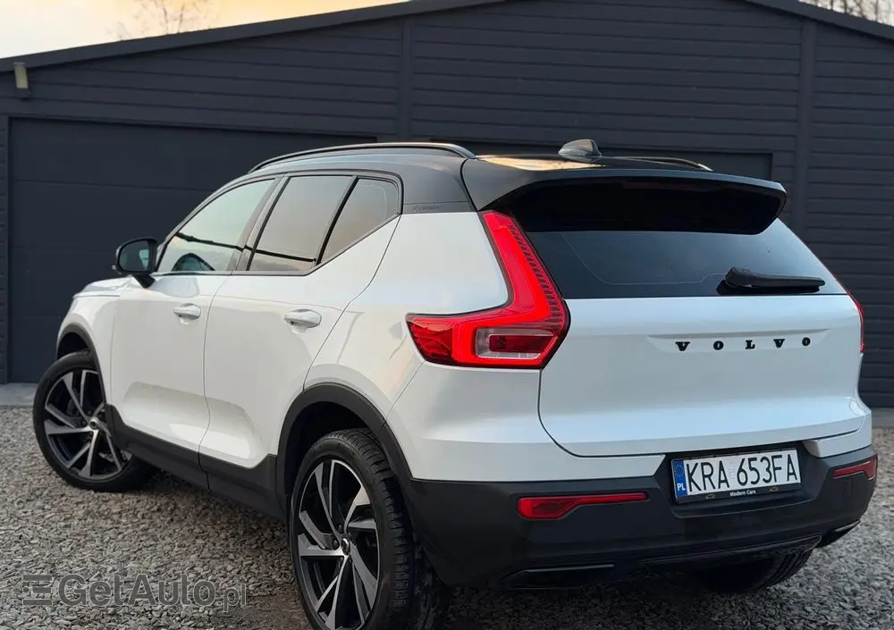 VOLVO XC 40 D4 AWD Geartronic R-Design