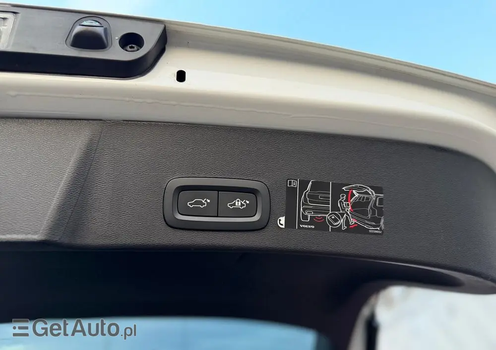 VOLVO XC 40 D4 AWD Geartronic R-Design