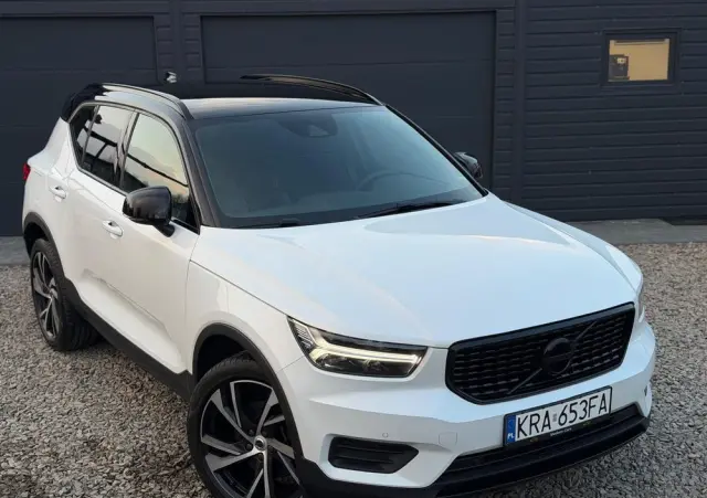 VOLVO XC 40 D4 AWD Geartronic R-Design