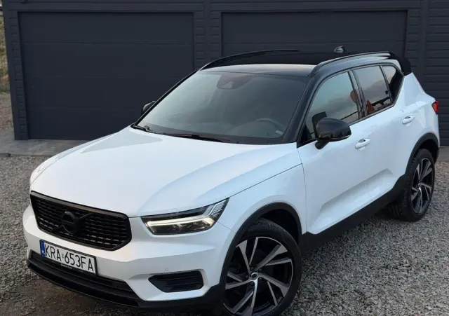 VOLVO XC 40 D4 AWD Geartronic R-Design