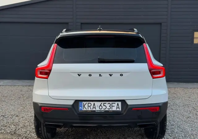 VOLVO XC 40 D4 AWD Geartronic R-Design