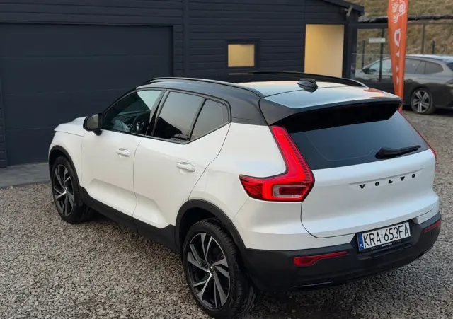 VOLVO XC 40 D4 AWD Geartronic R-Design
