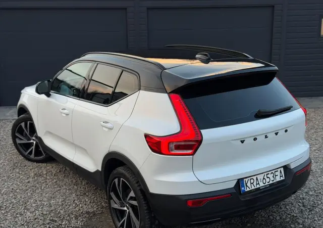 VOLVO XC 40 D4 AWD Geartronic R-Design