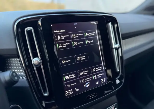 VOLVO XC 40 D4 AWD Geartronic R-Design