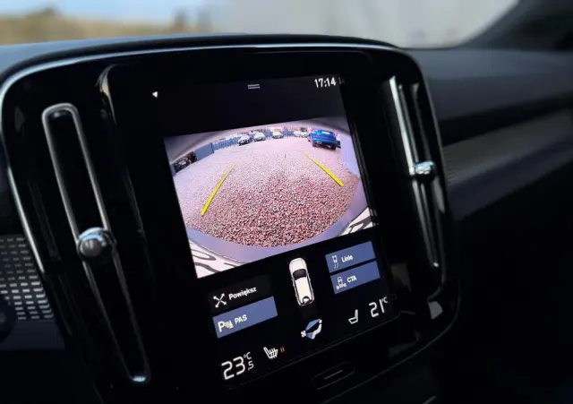 VOLVO XC 40 D4 AWD Geartronic R-Design