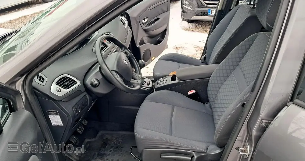 RENAULT Scenic 1.6 16V Expression