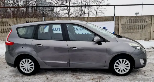 RENAULT Scenic 1.6 16V Expression