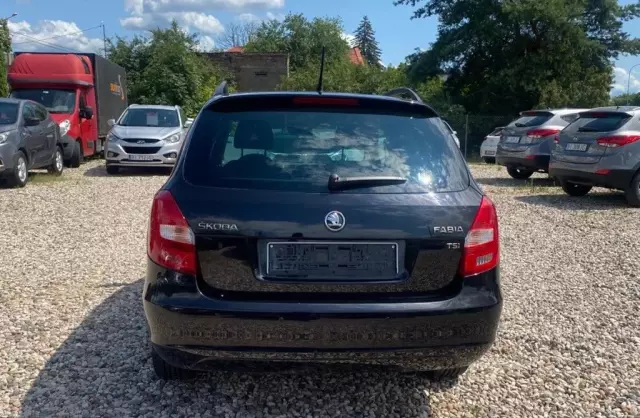 SKODA Fabia 