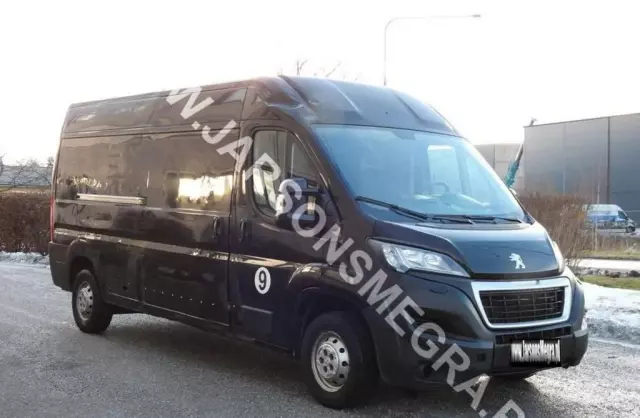 PEUGEOT Boxer 