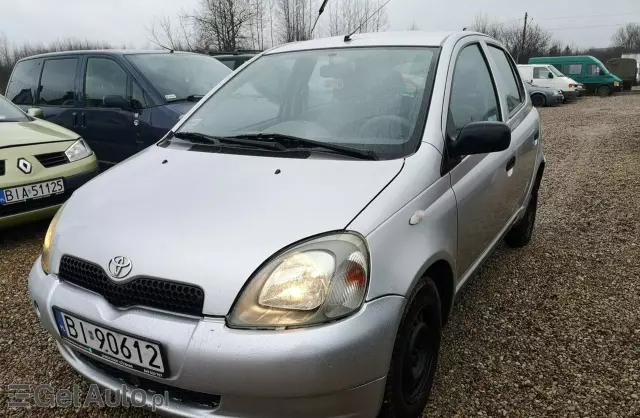 TOYOTA Yaris 