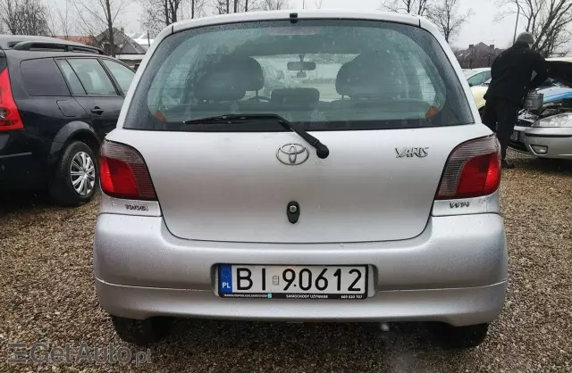 TOYOTA Yaris 