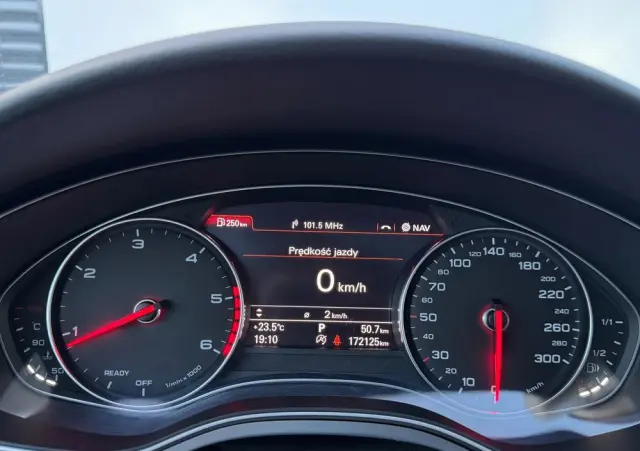 AUDI A6 Avant 2.0 TDI Ultra S tronic