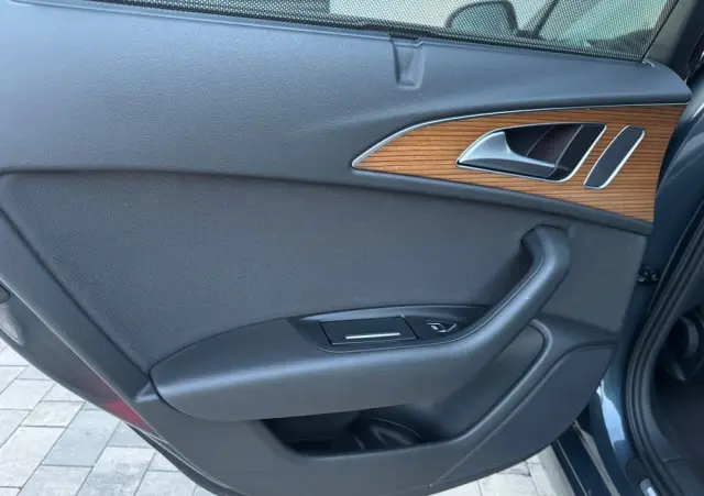 AUDI A6 Avant 2.0 TDI Ultra S tronic