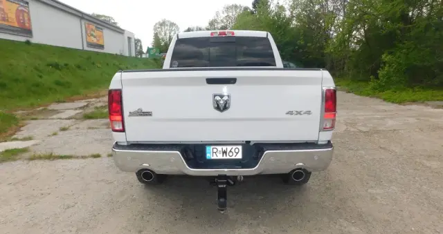 DODGE RAM 5.7 4x4