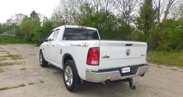DODGE RAM 5.7 4x4