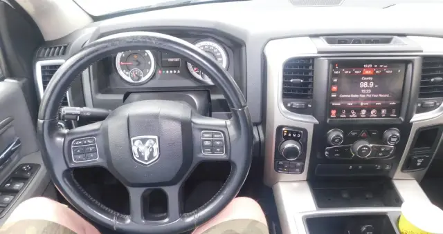 DODGE RAM 5.7 4x4