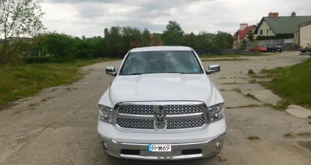 DODGE RAM 5.7 4x4