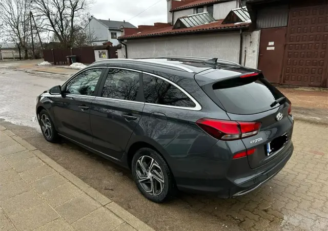 HYUNDAI I30 