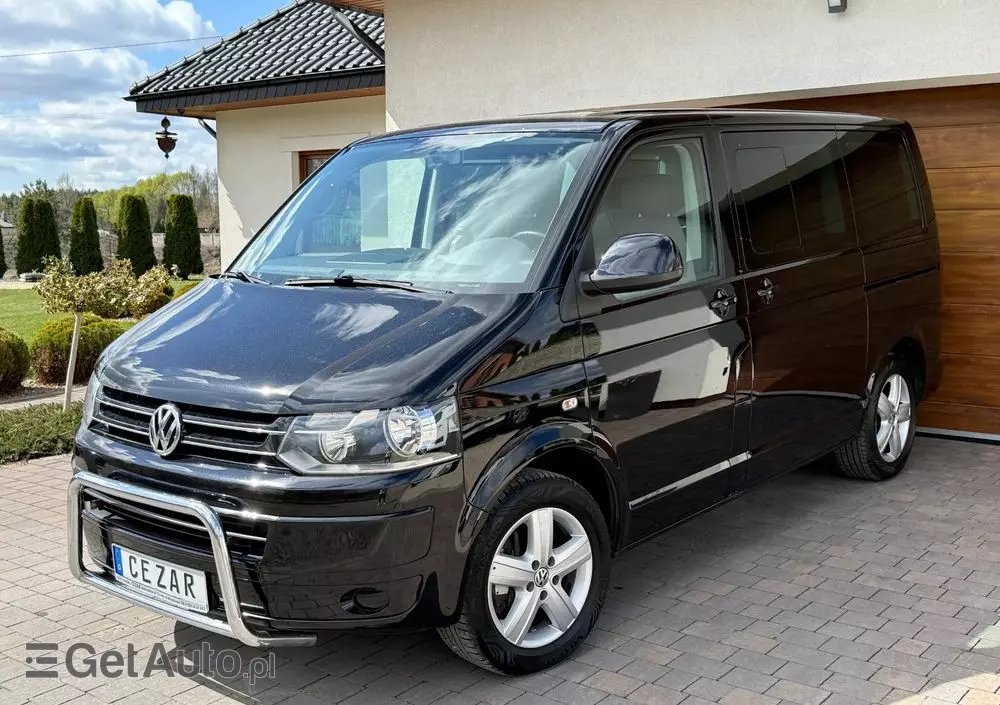 VOLKSWAGEN Multivan 