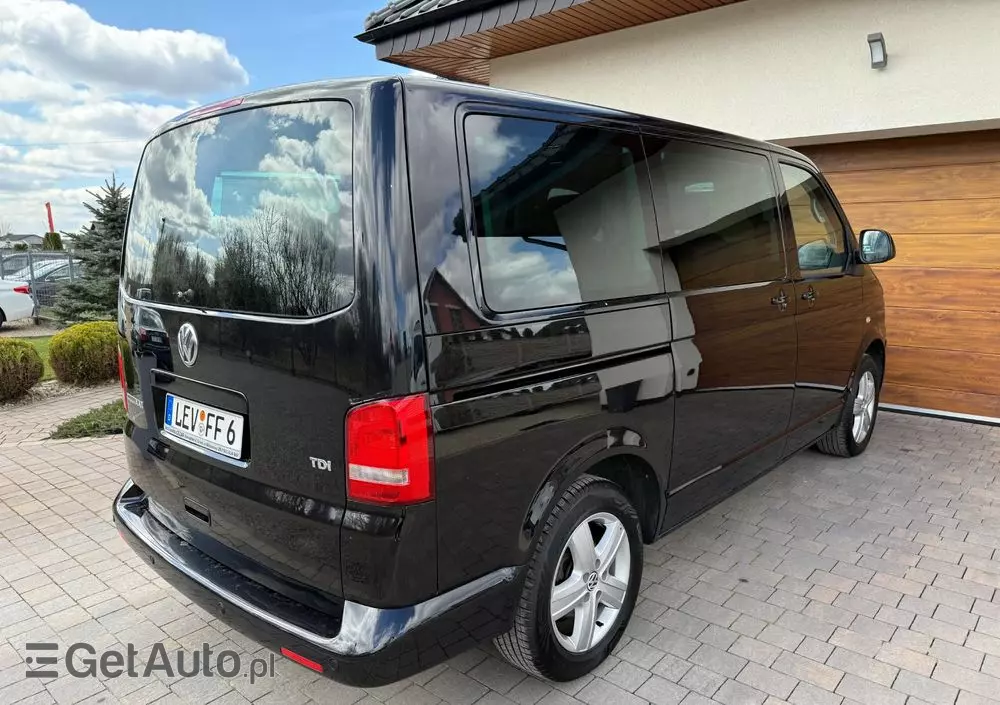 VOLKSWAGEN Multivan 