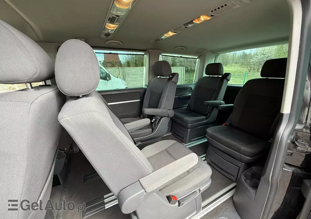 VOLKSWAGEN Multivan 