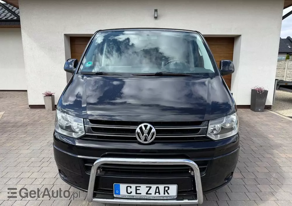 VOLKSWAGEN Multivan 