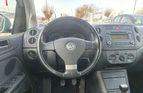 VOLKSWAGEN Golf Plus 