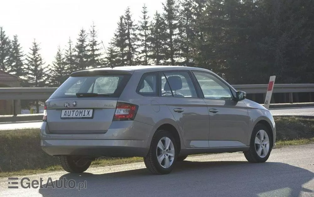 SKODA Fabia 