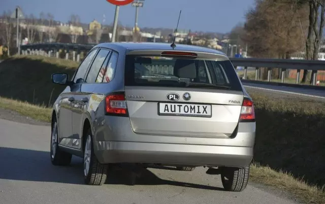 SKODA Fabia 