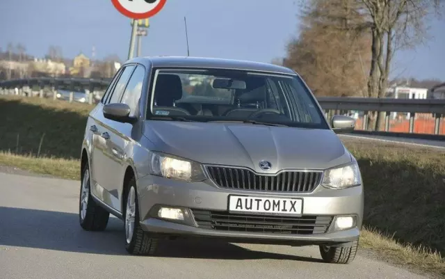 SKODA Fabia 