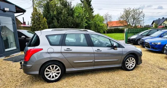 PEUGEOT 308 1.6 Premium Plus