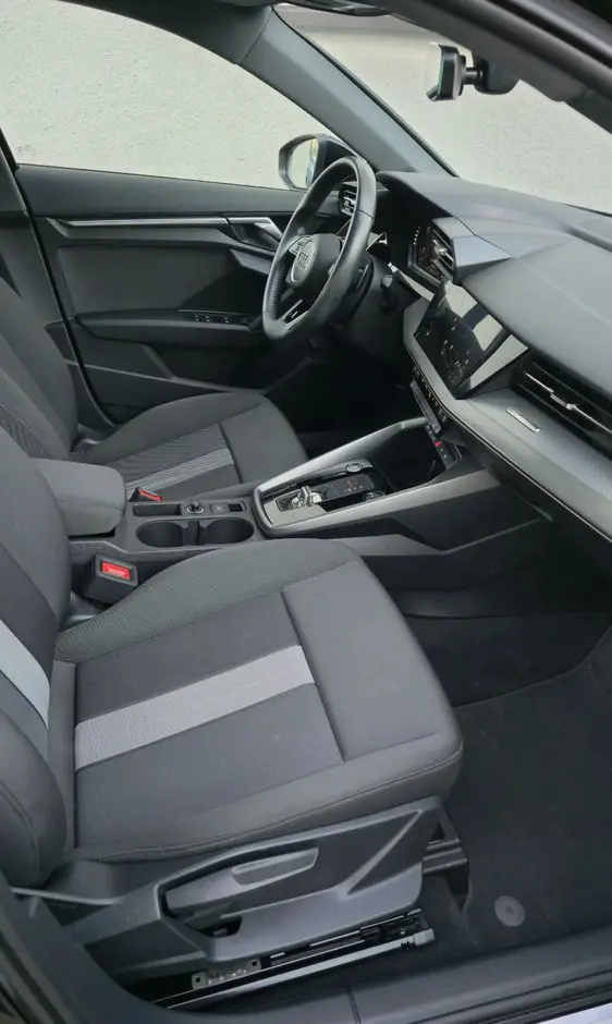 AUDI A3 Sportback 35 TFSI mHEV Edition One S tronic