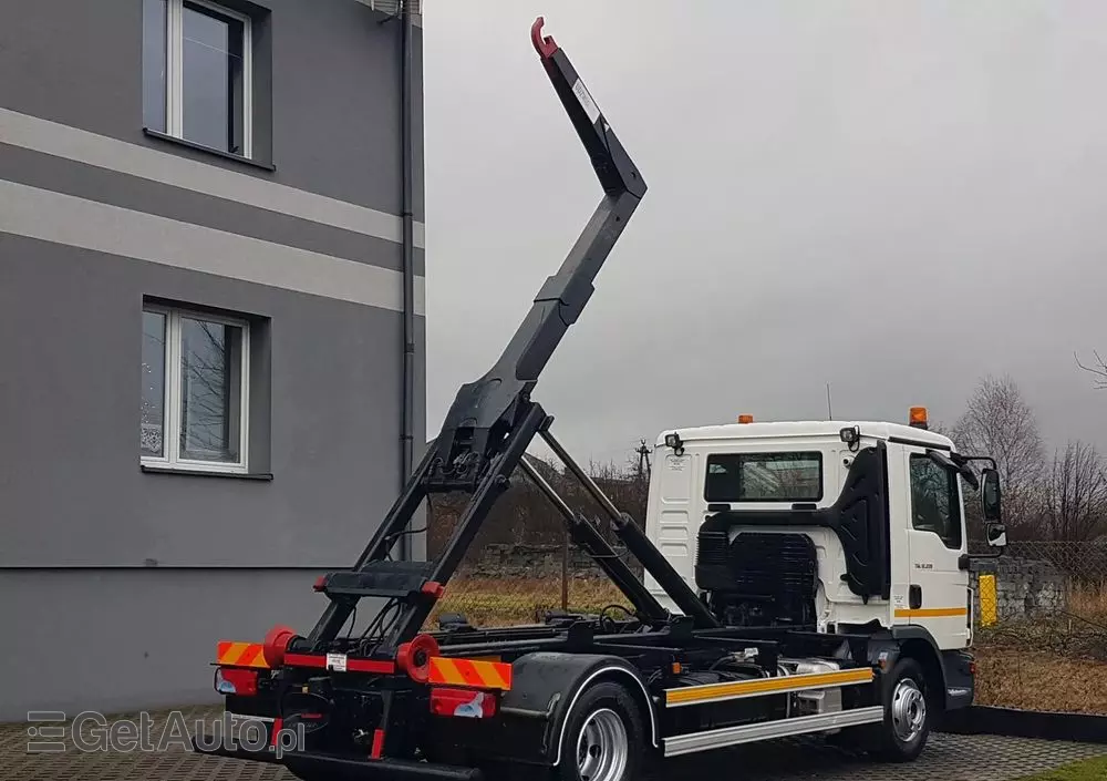 MAN TGL 12.220 HAKOWIEC 4x2 KLIMA DO KONTENERÓW MANUAL 