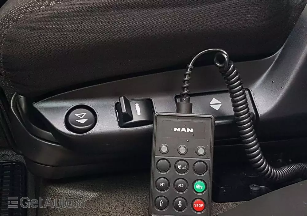 MAN TGL 12.220 HAKOWIEC 4x2 KLIMA DO KONTENERÓW MANUAL 