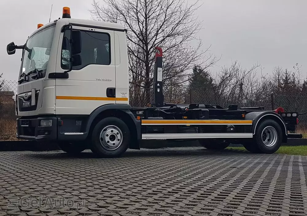 MAN TGL 12.220 HAKOWIEC 4x2 KLIMA DO KONTENERÓW MANUAL 