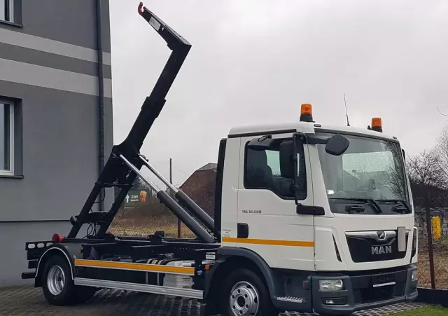 MAN TGL 12.220 HAKOWIEC 4x2 KLIMA DO KONTENERÓW MANUAL 
