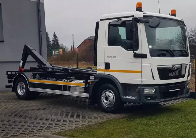 MAN TGL 12.220 HAKOWIEC 4x2 KLIMA DO KONTENERÓW MANUAL 