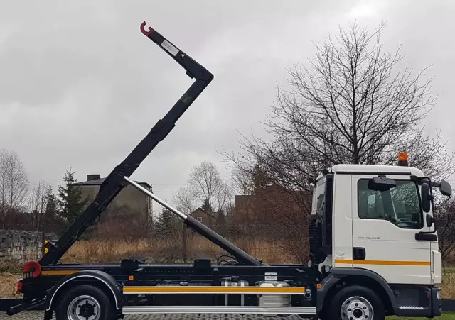 MAN TGL 12.220 HAKOWIEC 4x2 KLIMA DO KONTENERÓW MANUAL 