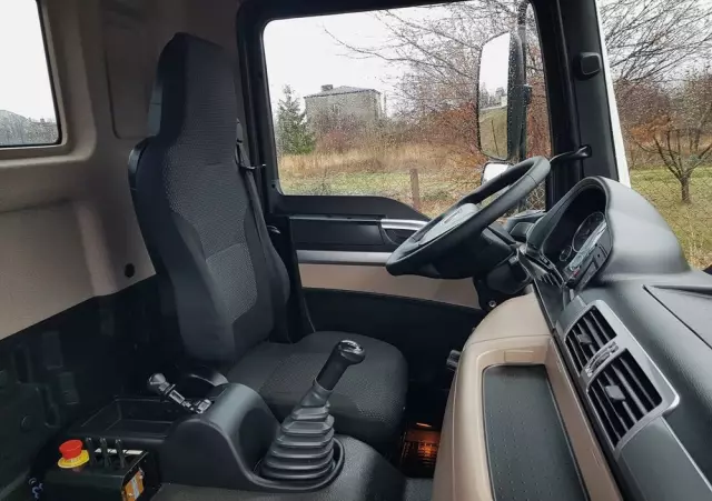 MAN TGL 12.220 HAKOWIEC 4x2 KLIMA DO KONTENERÓW MANUAL 