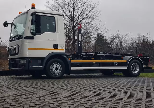 MAN TGL 12.220 HAKOWIEC 4x2 KLIMA DO KONTENERÓW MANUAL 
