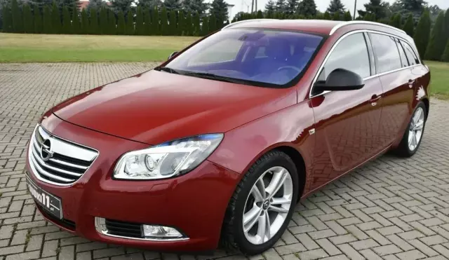 OPEL Insignia 
