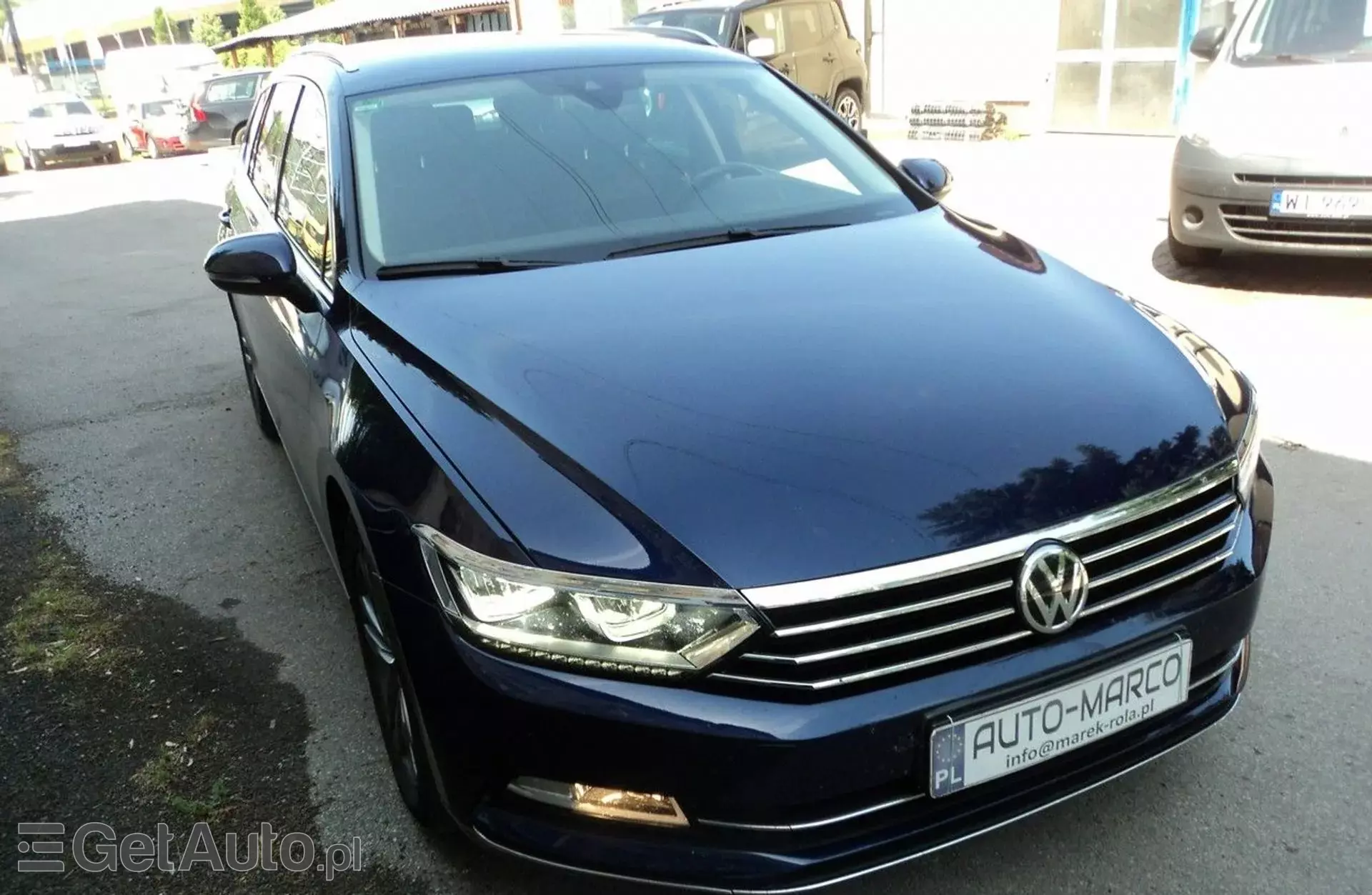 VOLKSWAGEN Passat 