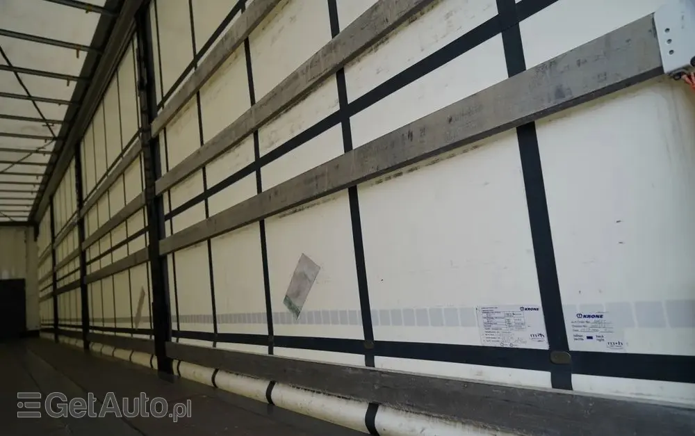 KRONE FIRANKA / 2024 ROK / KOSZ NA PALETY / 2 OSIE PODNOSZONE / MAŁO UŻYWANA / 