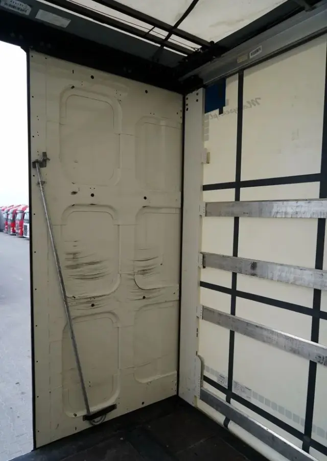 KRONE FIRANKA / 2024 ROK / KOSZ NA PALETY / 2 OSIE PODNOSZONE / MAŁO UŻYWANA / 