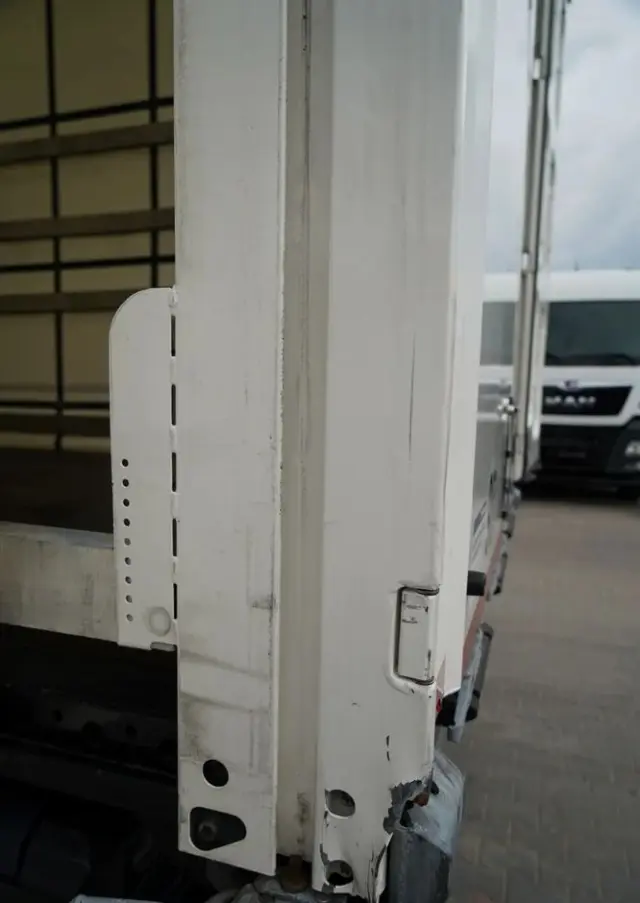 KRONE FIRANKA / 2024 ROK / KOSZ NA PALETY / 2 OSIE PODNOSZONE / MAŁO UŻYWANA / 