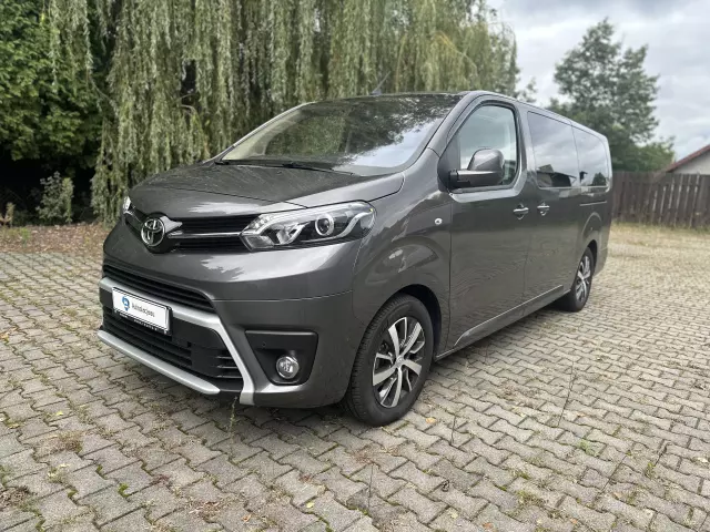 TOYOTA Proace Verso 