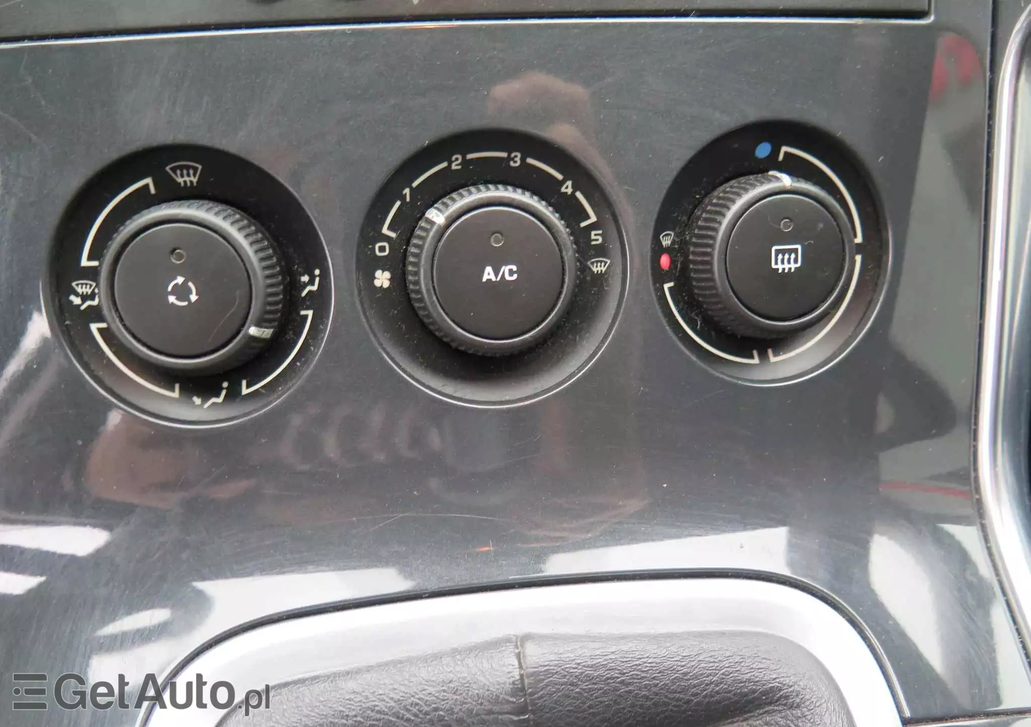 PEUGEOT 3008 1.6 Active