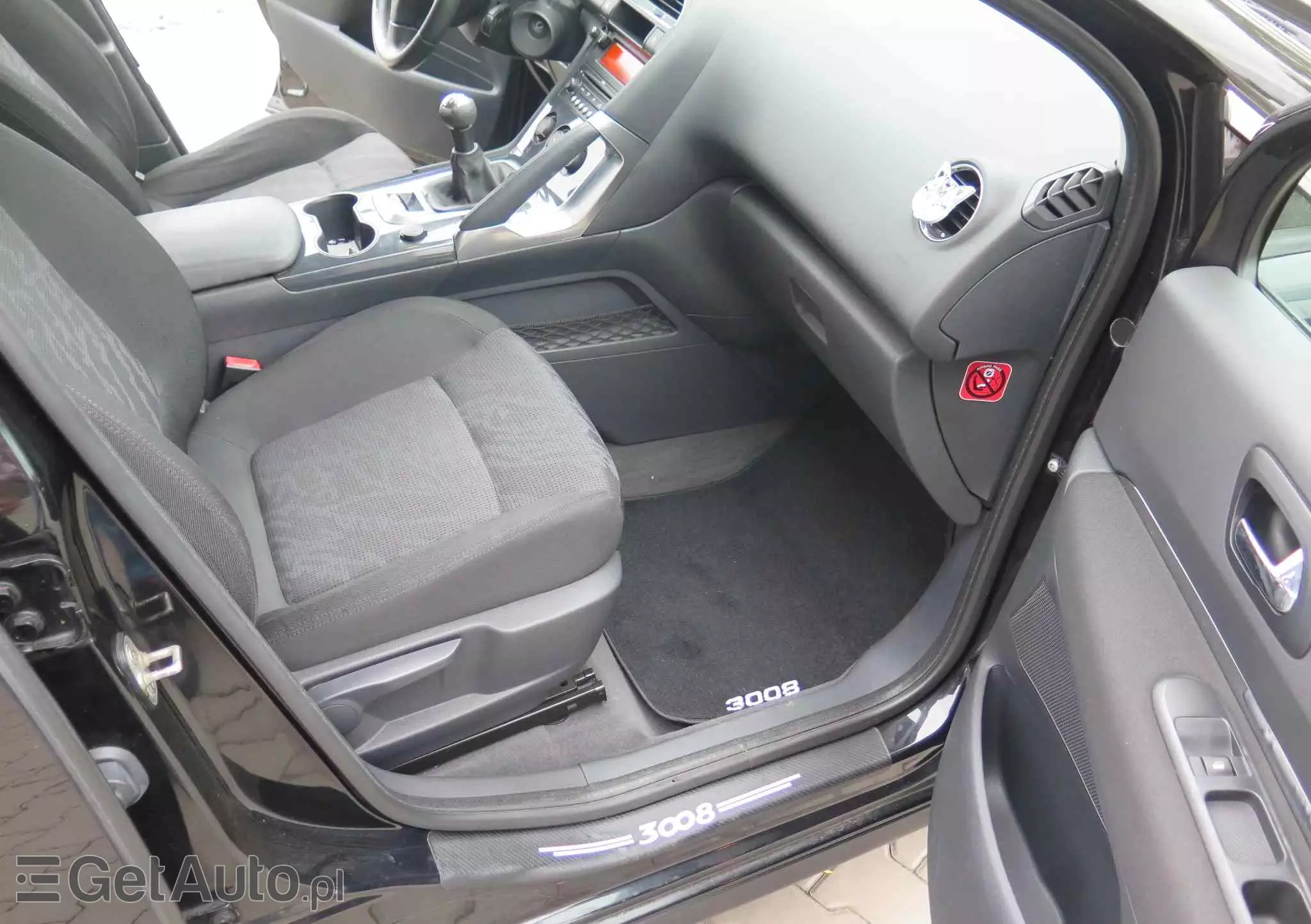 PEUGEOT 3008 1.6 Active